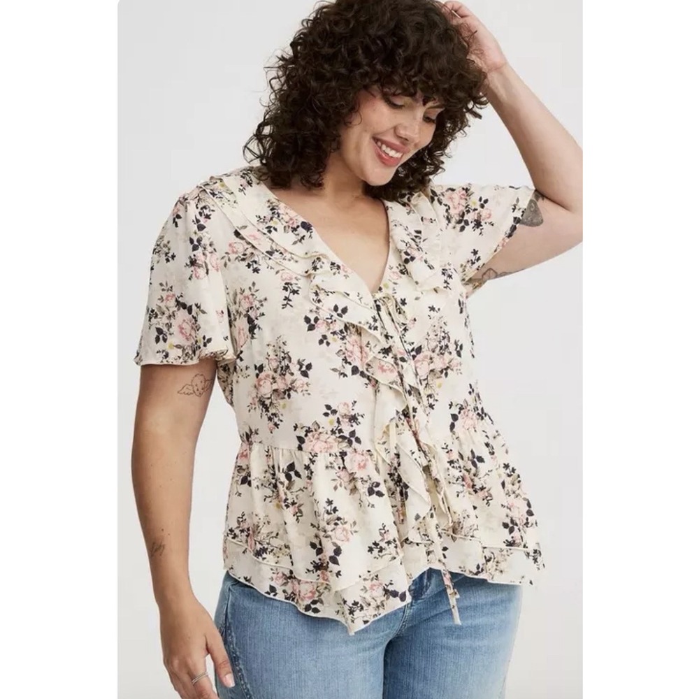 Torrid Women Georgette V-Neck Ruffle Top 3X Jocie Floral Birch Cottagecore Tunic